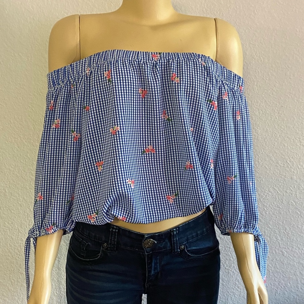TEMPTED blue/white shirt with a flowers SIZE L